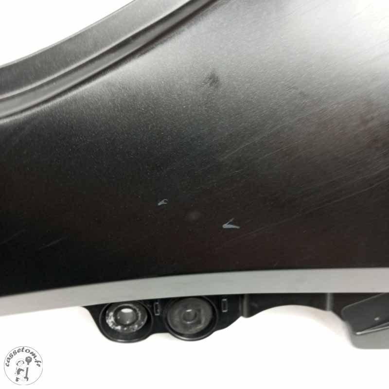 Couvre réservoir droit  CF moto 800 mt 2025 - Cassetom - Nos pieces motos