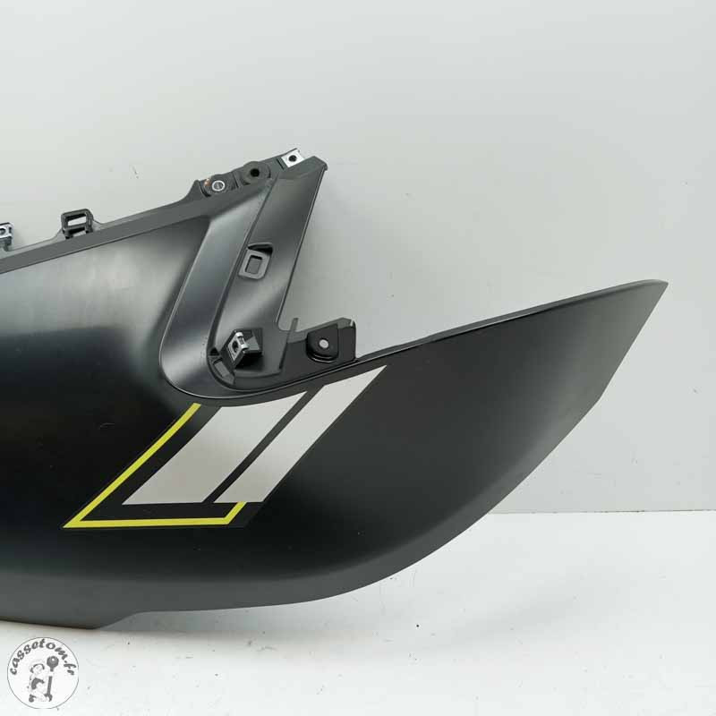 Couvre réservoir gauche  CF moto 800 mt 2025 - Cassetom - Nos pieces motos