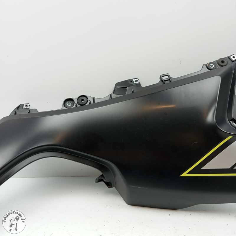 Couvre réservoir gauche  CF moto 800 mt 2025 - Cassetom - Nos pieces motos