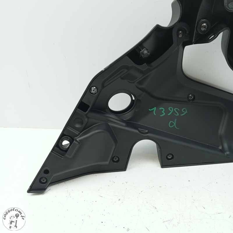 Ecope radiateur droit  CF moto 800 mt 2025 - Cassetom - Nos pieces motos