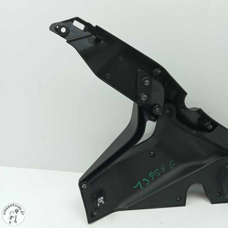 Ecope radiateur gauche  CF moto 800 mt 2025 - Cassetom - Nos pieces motos