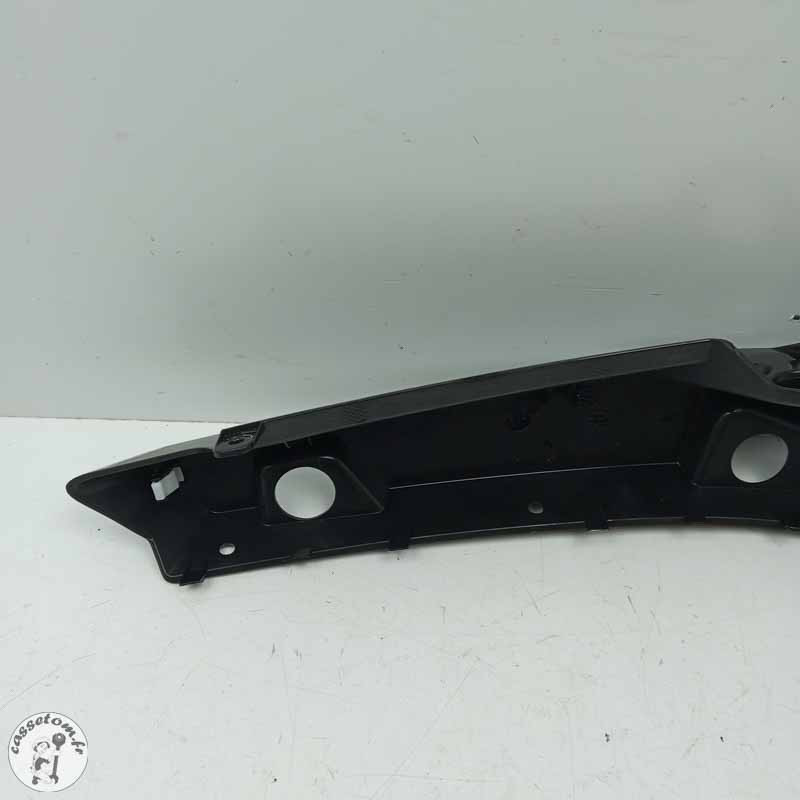 Demi coque arrière droit  CF moto 800 mt 2025 - Cassetom - Nos pieces motos