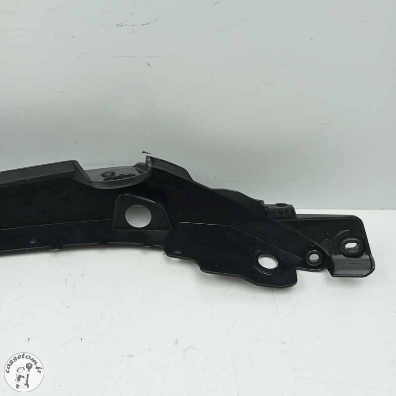 Demi coque arrière droit  CF moto 800 mt 2025 - Cassetom - Nos pieces motos