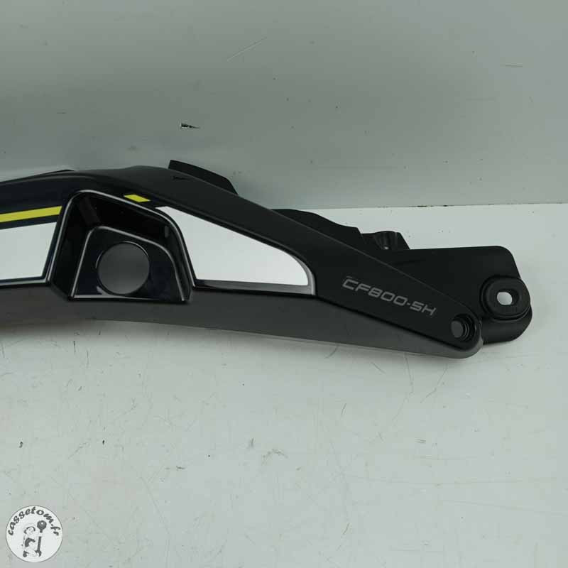 Demi coque arrière gauche  CF moto 800 mt 2025 - Cassetom - Nos pieces motos