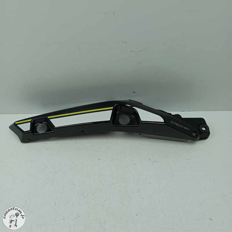 Demi coque arrière gauche  CF moto 800 mt 2025 - Cassetom - Nos pieces motos