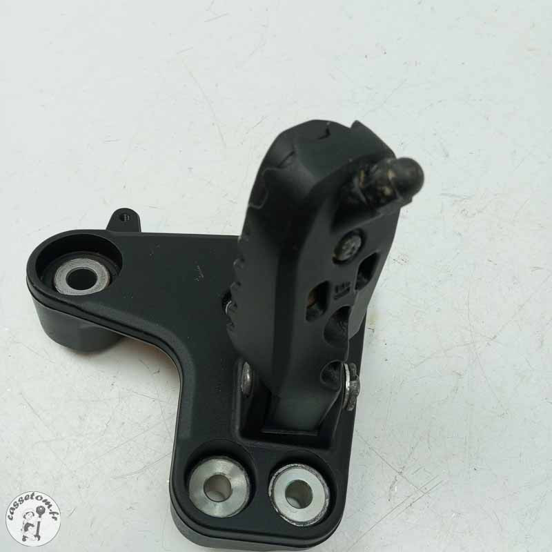 Platine avant gauche avec repose pied  CF moto 800 mt 2025 - Cassetom - Nos pieces motos