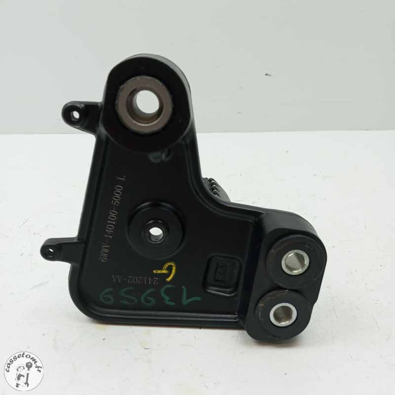 Platine avant gauche avec repose pied  CF moto 800 mt 2025 - Cassetom - Nos pieces motos