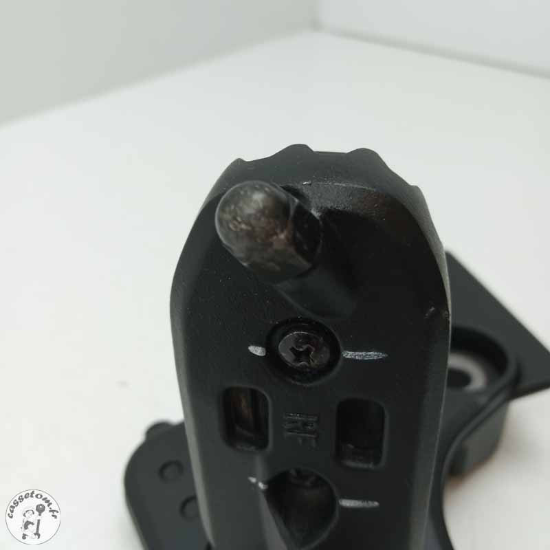 Platine avant droit avec repose pied  CF moto 800 mt 2025 - Cassetom - Nos pieces motos