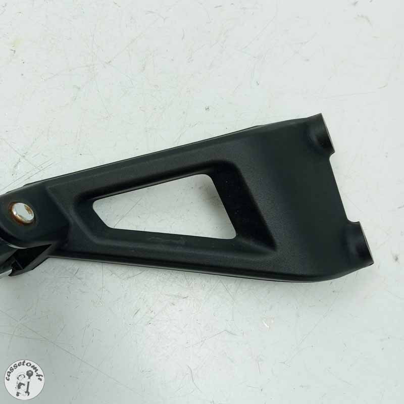 Platine arrière gauche avec repose pied  CF moto 800 mt 2025 - Cassetom - Nos pieces motos