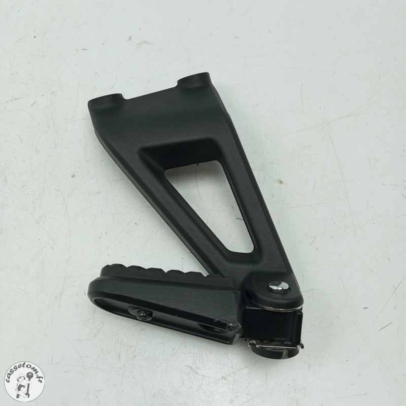 Platine arrière droit avec repose pied  CF moto 800 mt 2025 - Cassetom - Nos pieces motos