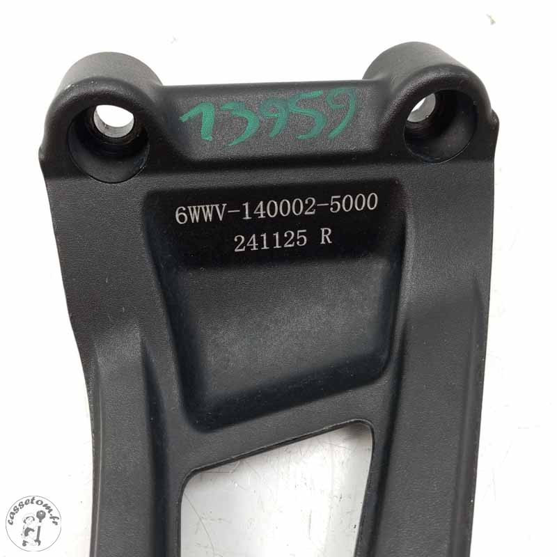 Platine arrière droit avec repose pied  CF moto 800 mt 2025 - Cassetom - Nos pieces motos