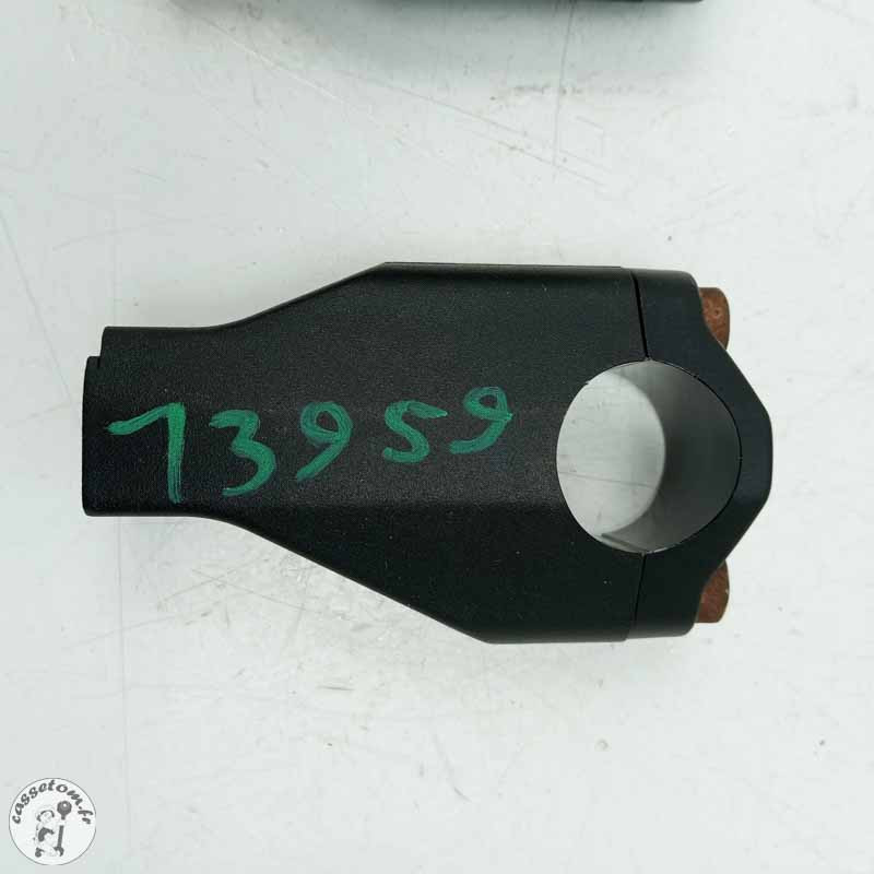 Pontets de guidon  CF moto 800 mt 2025 - Cassetom - Nos pieces motos