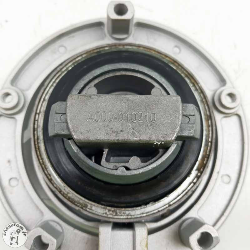 Bouchon de réservoir + 1 clé  CF moto 800 mt 2025 - Cassetom - Nos pieces motos