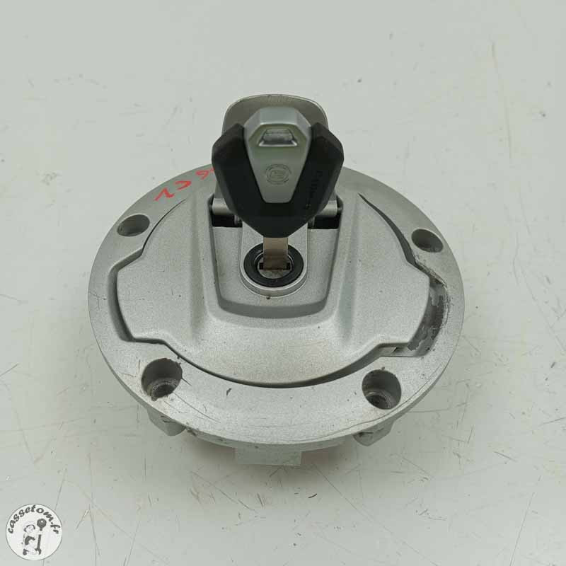 Bouchon de réservoir + 1 clé  CF moto 800 mt 2025 - Cassetom - Nos pieces motos