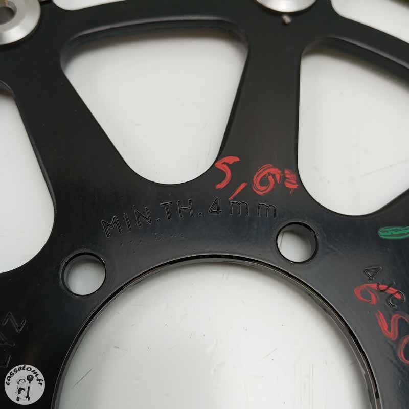 Disque de frein avant droit  CF moto 800 mt 2025 - Cassetom - Nos pieces motos