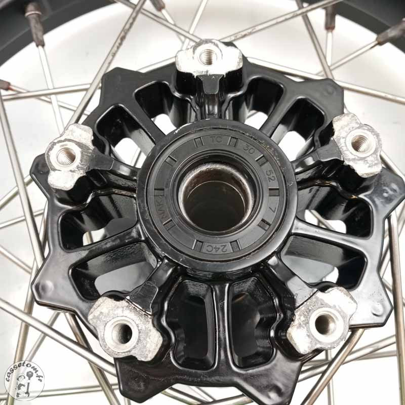 Jante arrière  CF moto 800 mt 2025 - Cassetom - Nos pieces motos