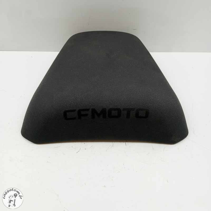 Selle passager + trousse à outils CF moto 800 mt 2025 - Cassetom - Nos pieces motos