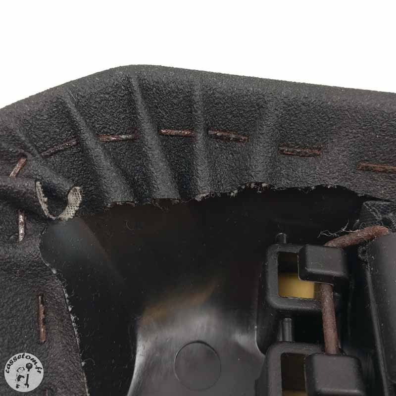 Selle passager + trousse à outils CF moto 800 mt 2025 - Cassetom - Nos pieces motos