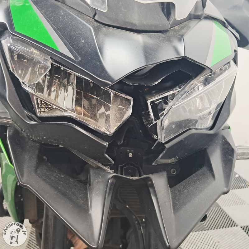 KAWASAKI VERS650 649 2024 accidentée - La Casse de l Oncle Tom