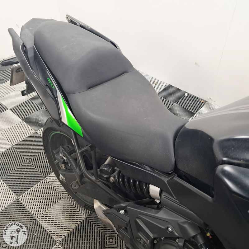 KAWASAKI VERS650 649 2024 accidentée - La Casse de l Oncle Tom