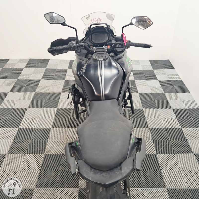 KAWASAKI VERS650 649 2024 accidentée - La Casse de l Oncle Tom