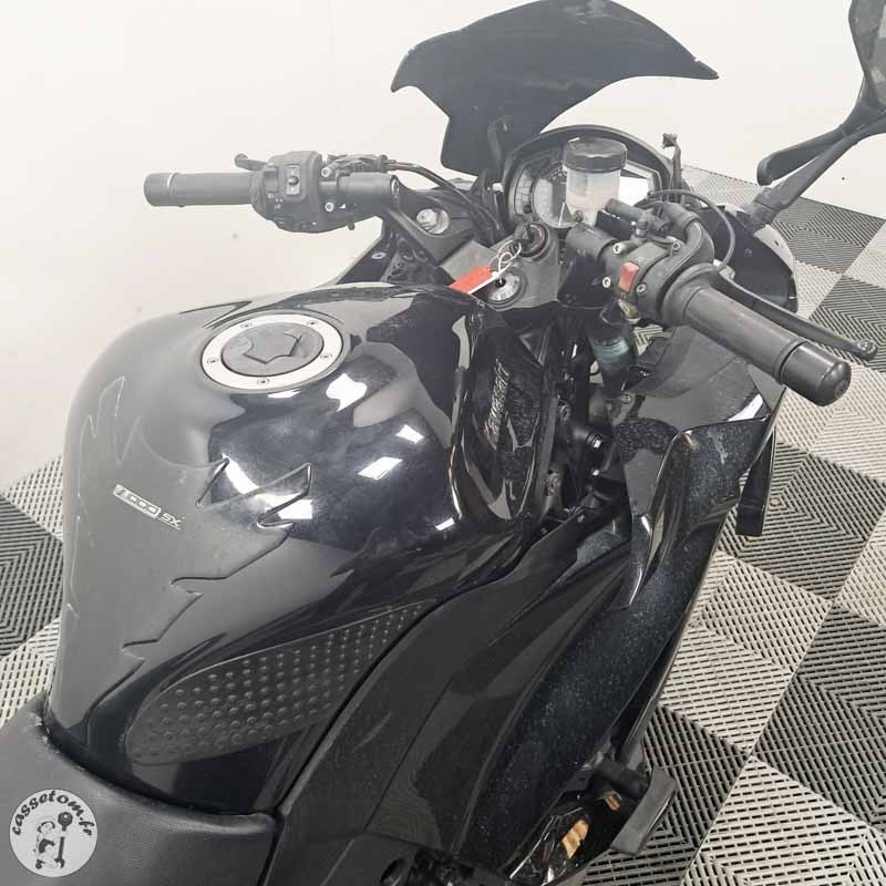 KAWASAKI Z1000SX 1043 2018 accidentée - La Casse de l Oncle Tom