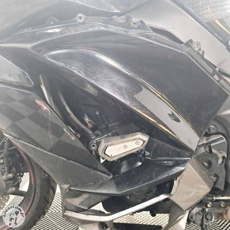 KAWASAKI Z1000SX 1043 2018 accidentée - La Casse de l Oncle Tom