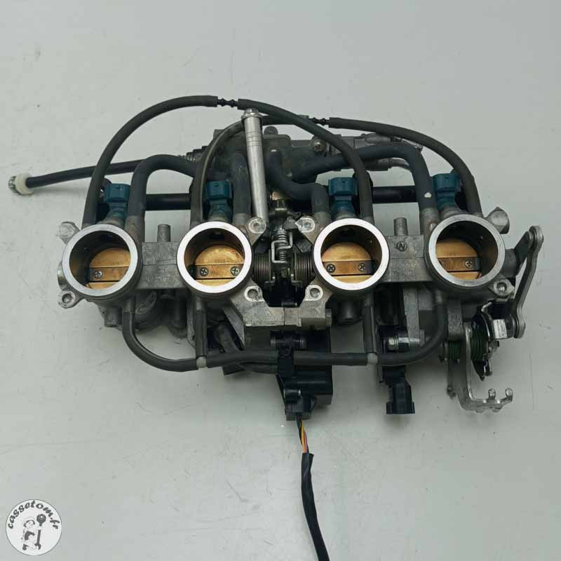 Rampe d'injection Yamaha  800 FZ8 2014 - Cassetom - Nos pieces motos