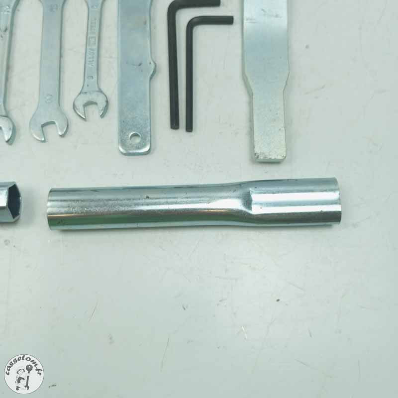 Trousse à outil  Yamaha  800 FZ8 2014 - Cassetom - Nos pieces motos