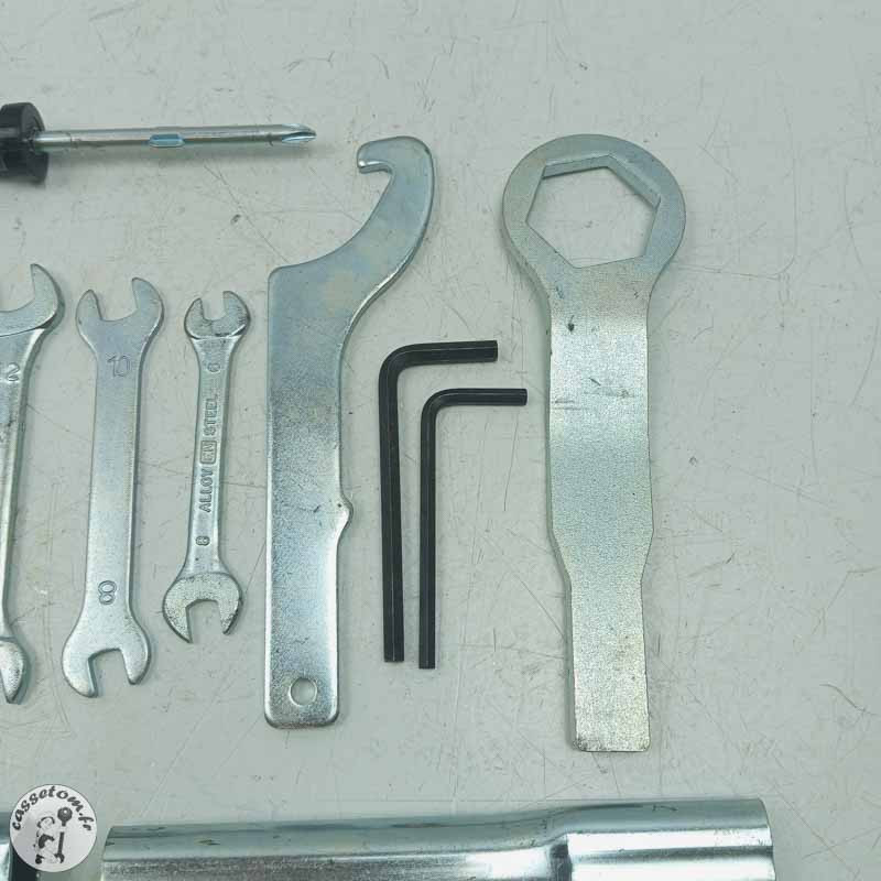 Trousse à outil  Yamaha  800 FZ8 2014 - Cassetom - Nos pieces motos