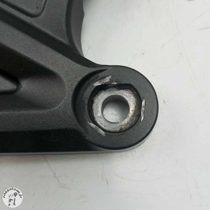 Platine  avant gauche  Yamaha  800 FZ8 2014 - Cassetom - Nos pieces motos
