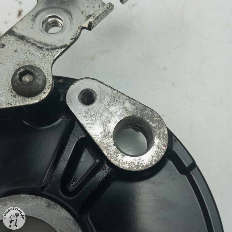 Support flasque capteur abs arrière  Yamaha  800 FZ8 2014 - Cassetom - Nos pieces motos