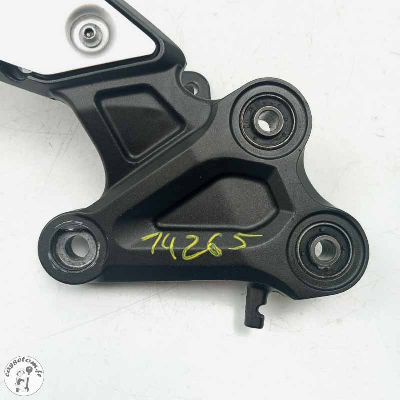 Protège talon droit  Yamaha  800 FZ8 2014 - Cassetom - Nos pieces motos