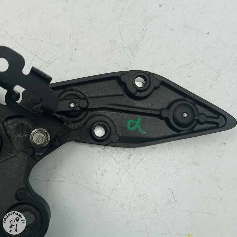 Protège talon droit  Yamaha  800 FZ8 2014 - Cassetom - Nos pieces motos