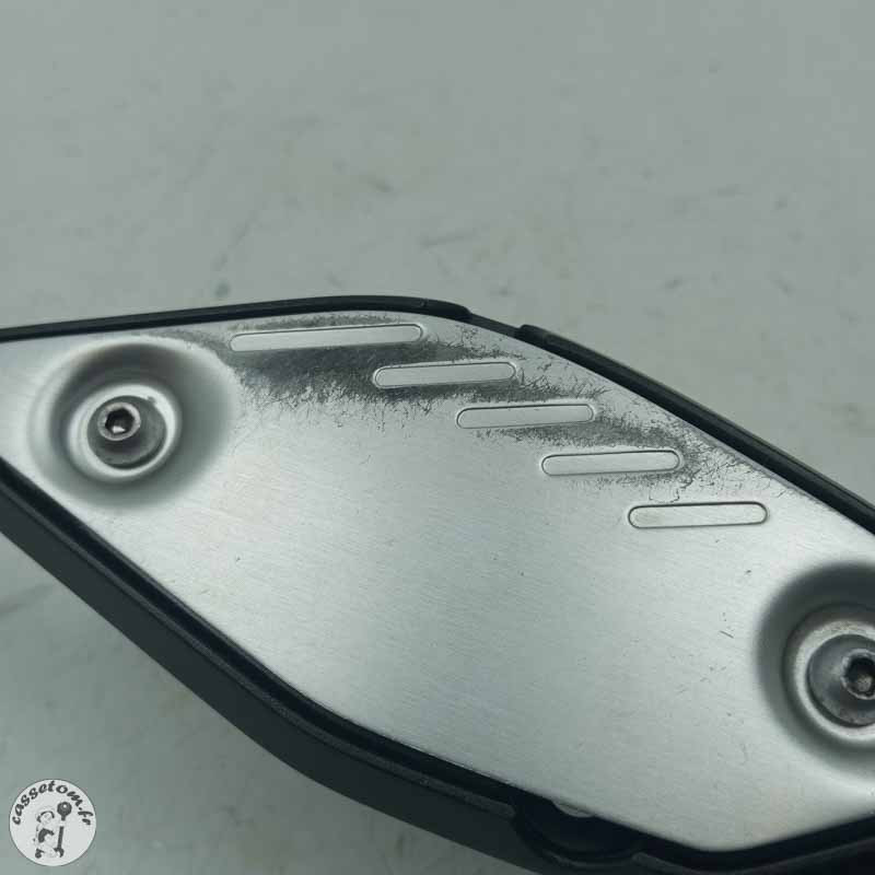 Protège talon droit  Yamaha  800 FZ8 2014 - Cassetom - Nos pieces motos