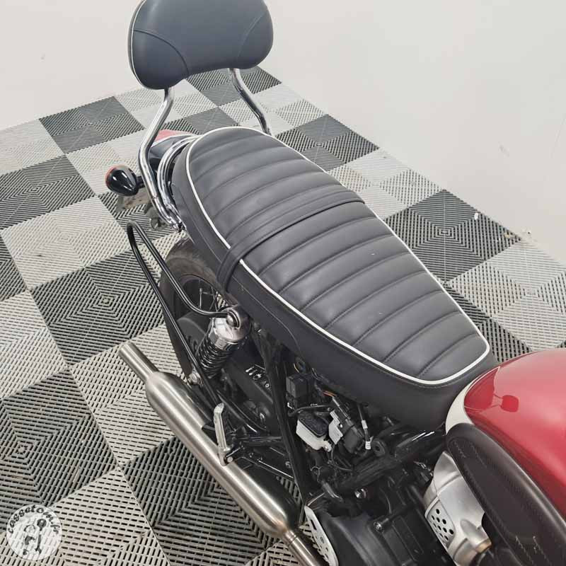 TRIUMPH BONN.T100 900 2023 accidentée - La Casse de l Oncle Tom
