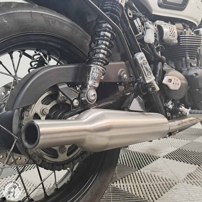 TRIUMPH BONN.T100 900 2023 accidentée - La Casse de l Oncle Tom