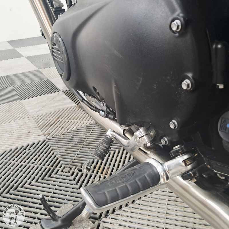 TRIUMPH BONN.T100 900 2023 accidentée - La Casse de l Oncle Tom