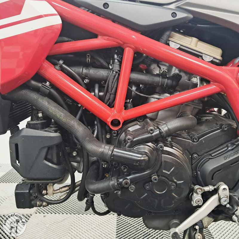 DUCATI Hypermotard 939 SP 937 2018 accidentée - La Casse Oncle Tom