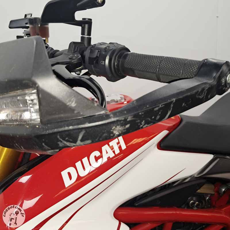 DUCATI Hypermotard 939 SP 937 2018 accidentée - La Casse Oncle Tom
