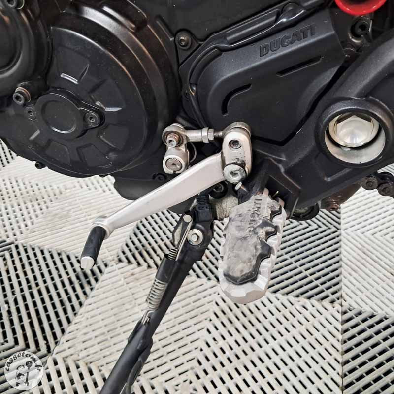 DUCATI Hypermotard 939 SP 937 2018 accidentée - La Casse Oncle Tom