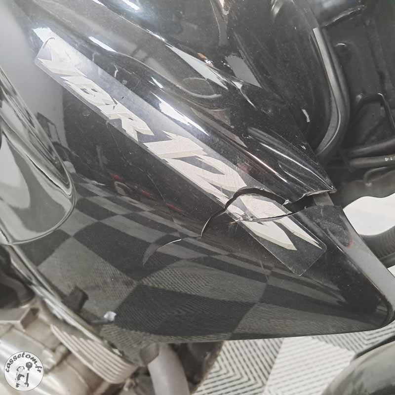 YAMAHA YBR125 124 2010 accidentée - La Casse de l Oncle Tom