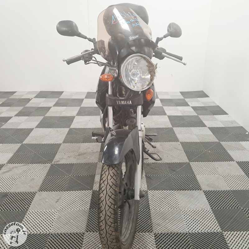 YAMAHA YBR125 124 2010 accidentée - La Casse de l Oncle Tom