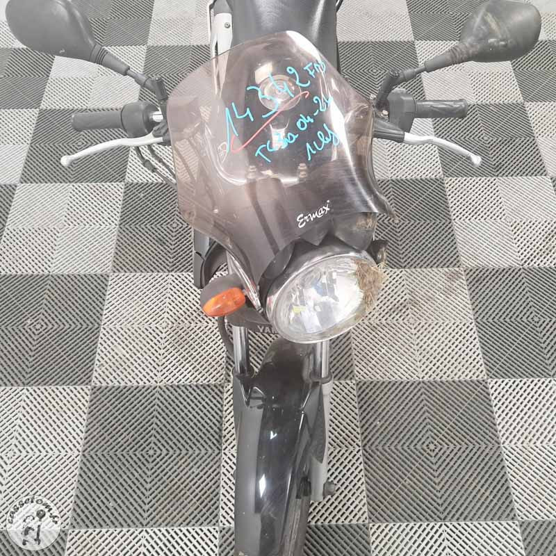 YAMAHA YBR125 124 2010 accidentée - La Casse de l Oncle Tom