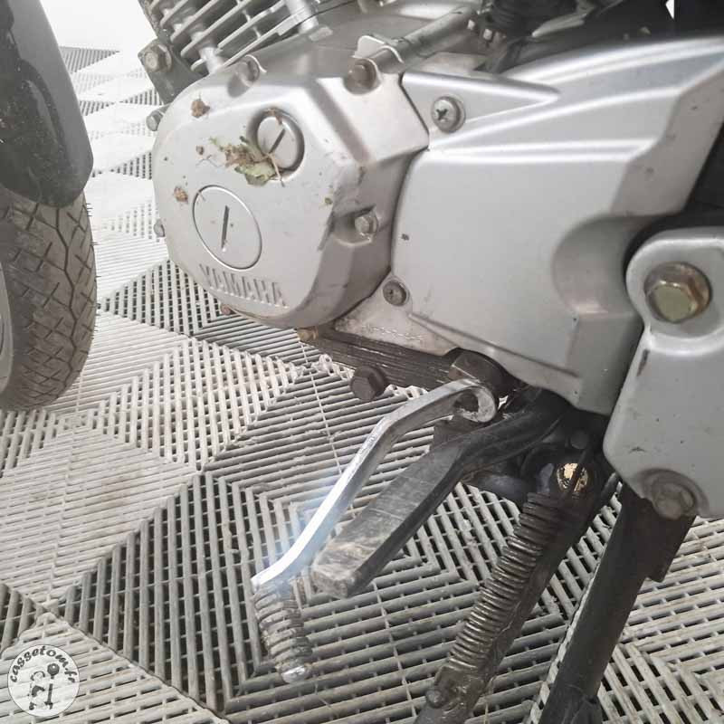 YAMAHA YBR125 124 2010 accidentée - La Casse de l Oncle Tom