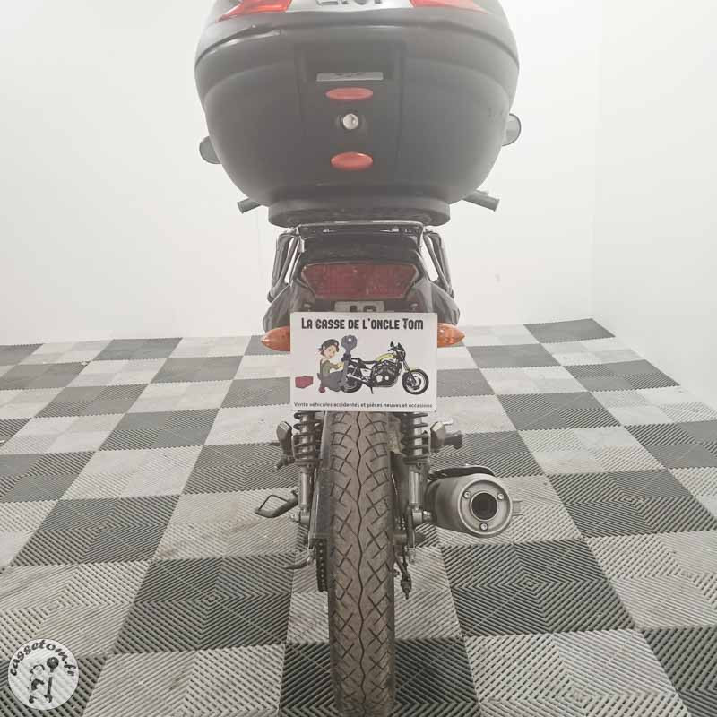 YAMAHA YBR125 124 2010 accidentée - La Casse de l Oncle Tom
