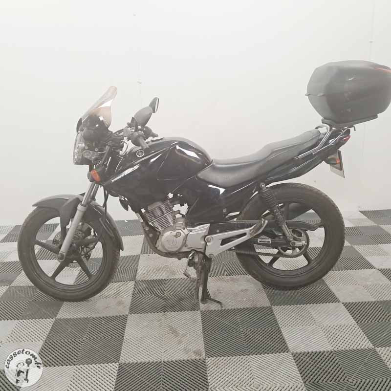YAMAHA YBR125 124 2010 accidentée - La Casse de l Oncle Tom