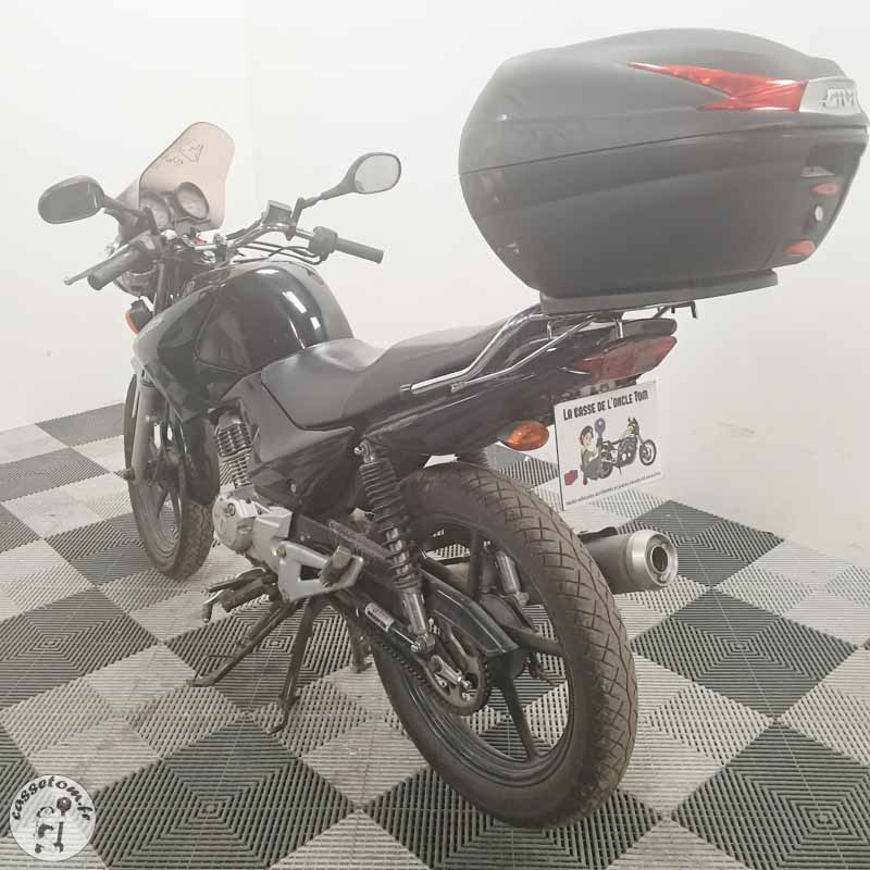 YAMAHA YBR125 124 2010 accidentée - La Casse de l Oncle Tom