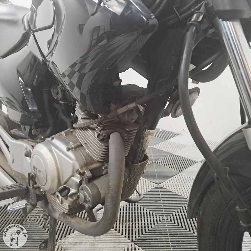 YAMAHA YBR125 124 2010 accidentée - La Casse de l Oncle Tom