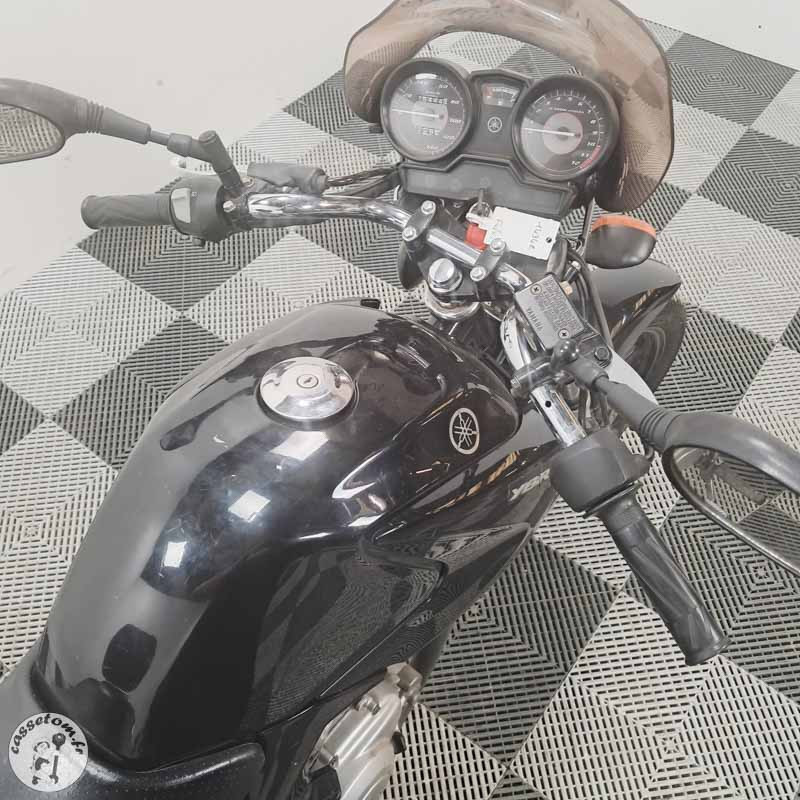 YAMAHA YBR125 124 2010 accidentée - La Casse de l Oncle Tom